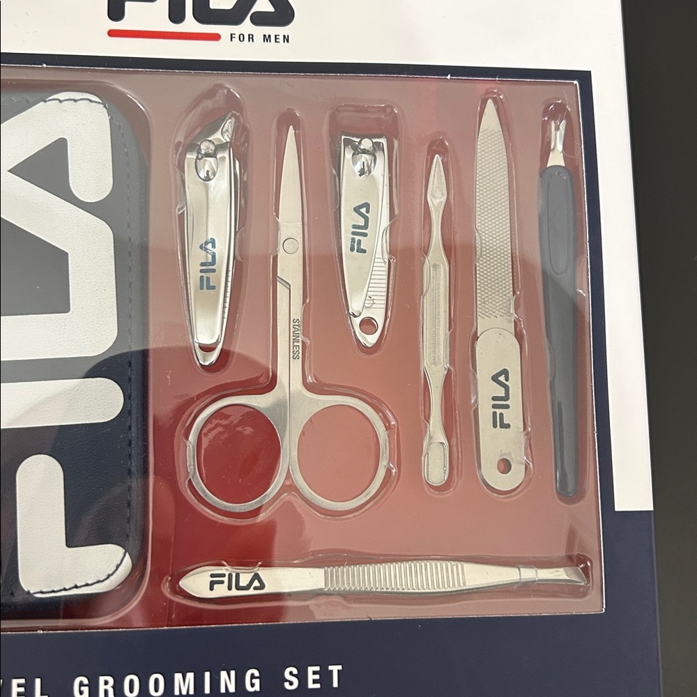 Fila 8-Piece Travel Grooming Kit NIB Toiletry Set Organizer Case - Picture 13 of 16
